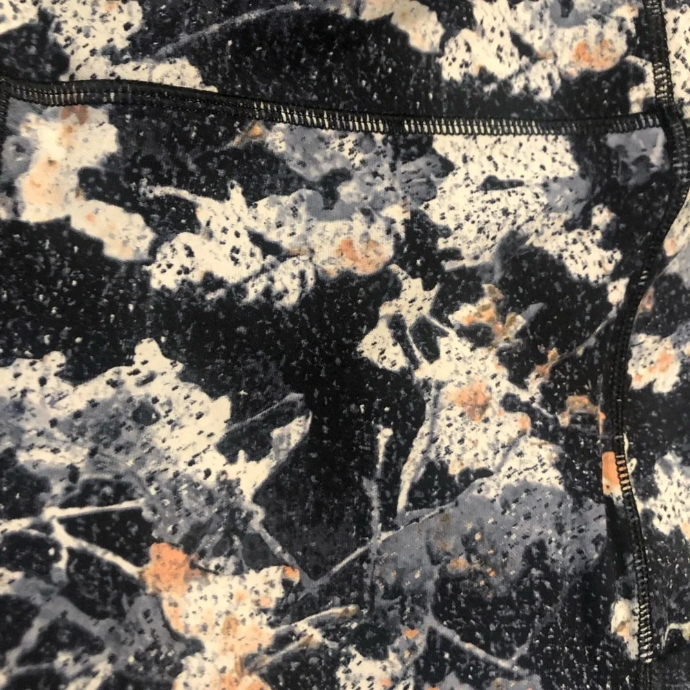 Lululemon Spring Bloom Spring Up Crop Leggings Size 10 - Picture 4 of 7